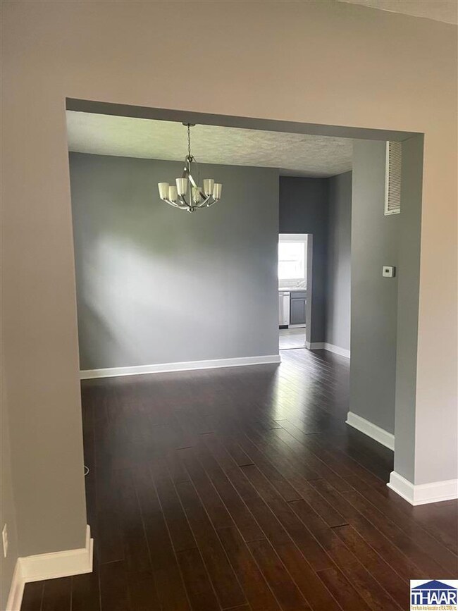 160 NW H St, Linton, IN 47441 - photo 4