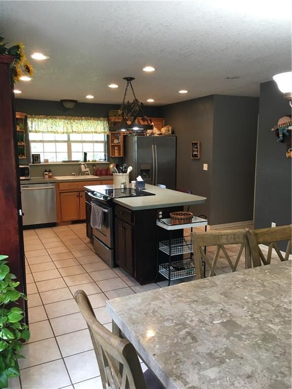 9 Russell Rd, McLoud, OK 74851 - photo 4