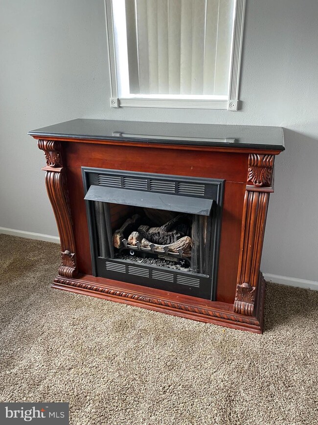 901 Genine Dr, Glen Burnie, MD 21060 - photo 4