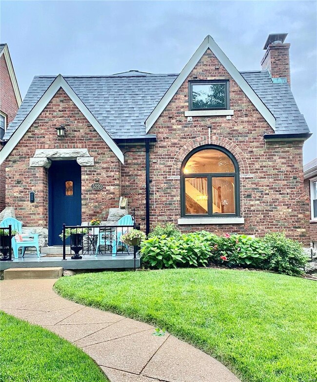 5220 Lindenwood Ave, Saint Louis, MO 63109 - photo 2