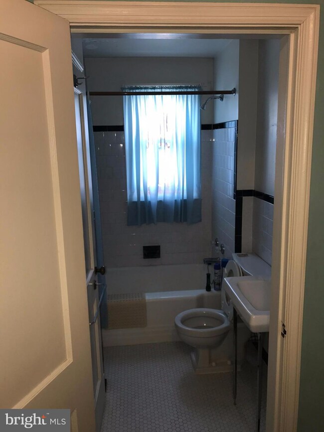 4114 Dudley Ave, Baltimore, MD 21213 - photo 7