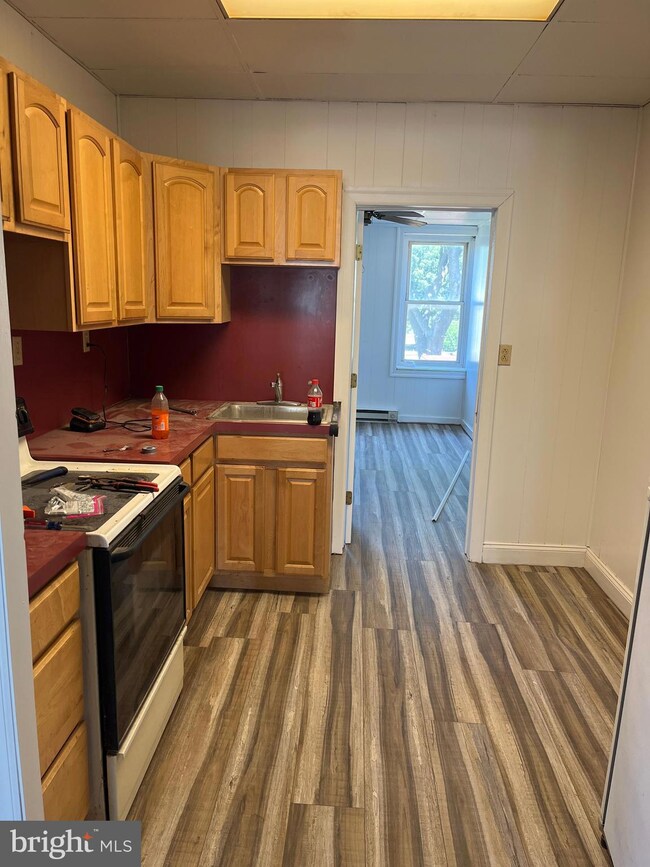 1007 Mount Laurel Rd unit 3, Temple, PA 19560 - photo 4