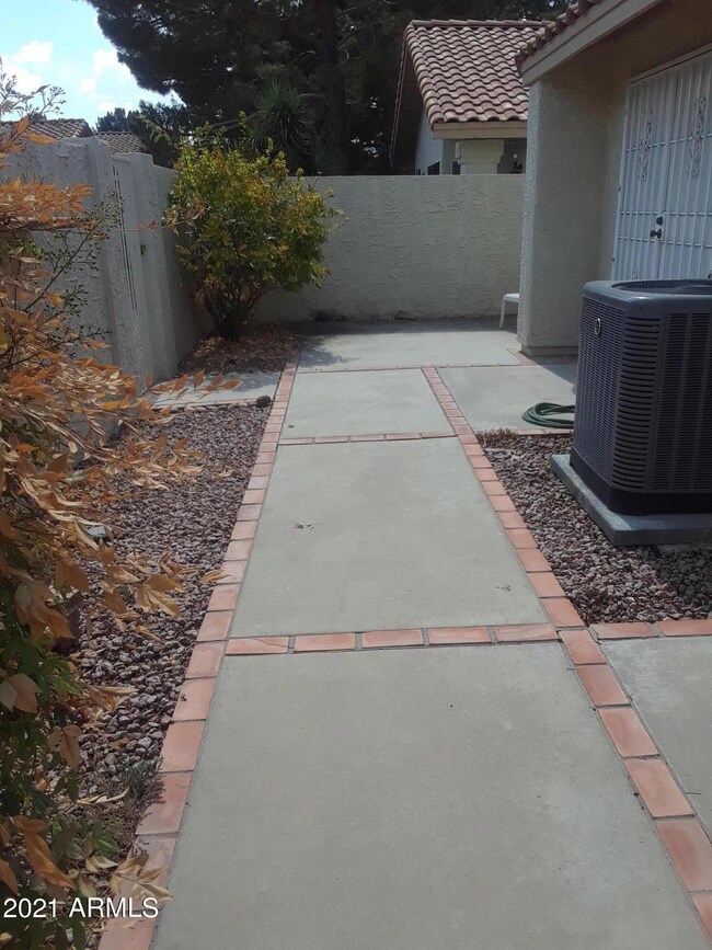 1011 E Chilton Dr, Tempe, AZ 85283 - photo 4