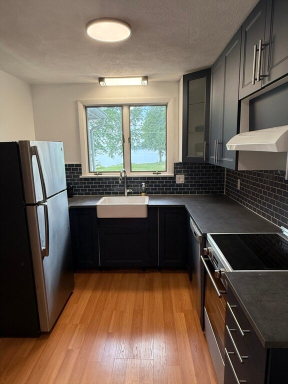 14 Spaulding St, Wakefield, MA 01880 - photo 2