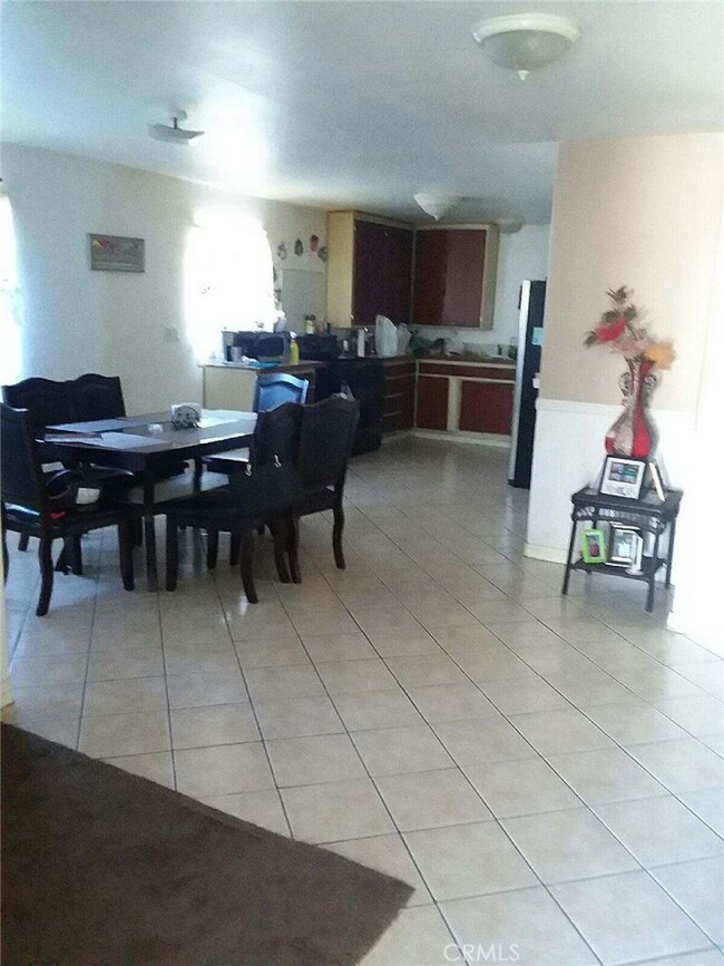 1482 W 154th St, Compton, CA 90220 - photo 4