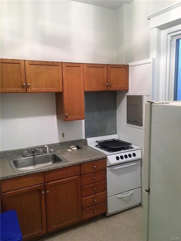 8 W Broad St unit 2, Bethlehem, PA 18018 - photo 4