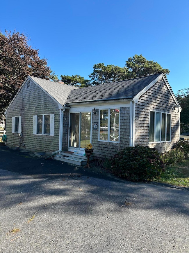 7 Delta St, Hyannis, MA 02601 - photo 4