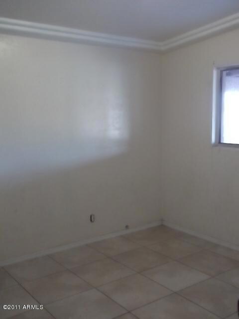 BEDROOM2
