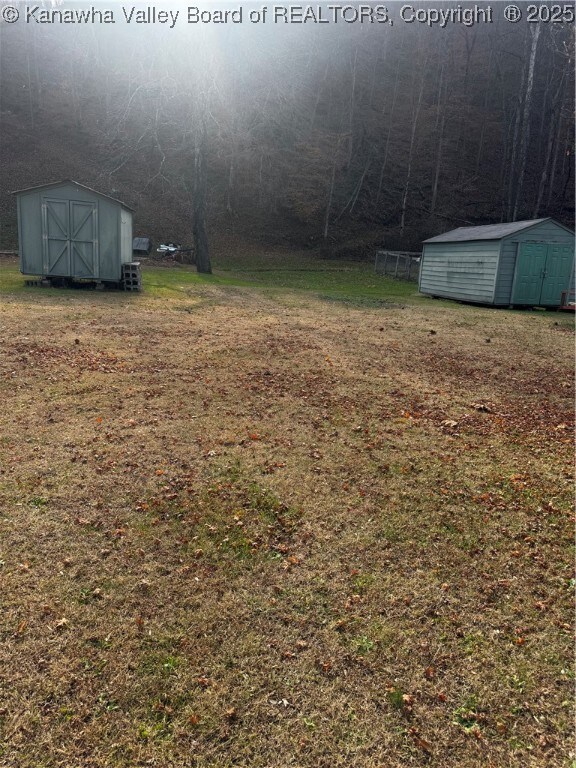 2058 U S 52, Gilbert, WV 25621 - photo 5