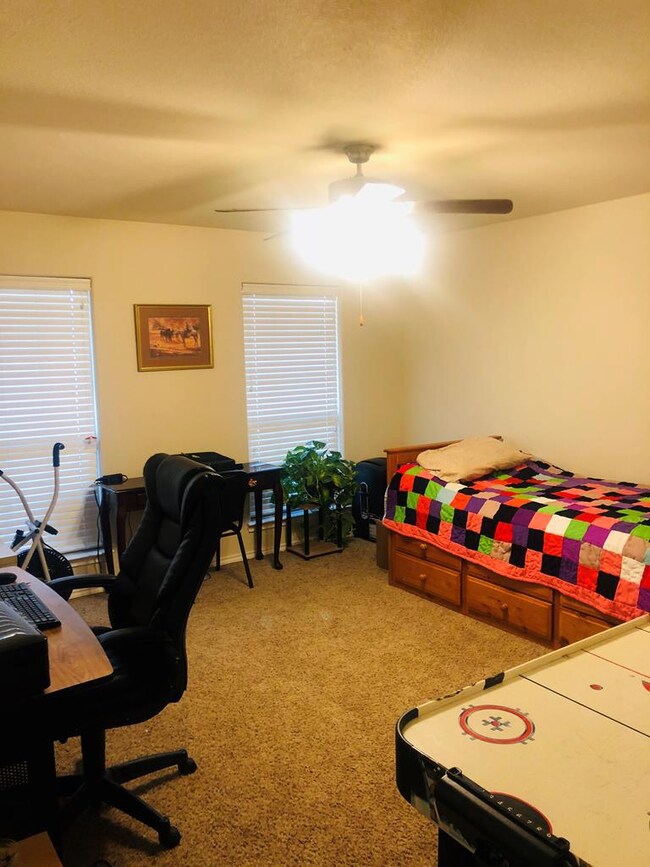 9407 Lamar Ave, Odessa, TX 79765 - photo 4