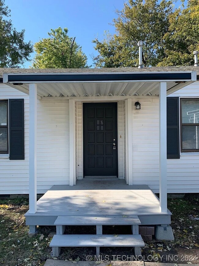 922 S Ash Ave, Broken Arrow, OK 74012 - photo 2