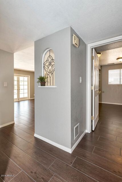 Add'l view of entry of home