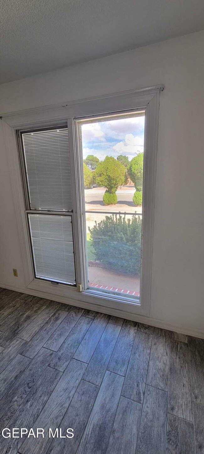 1629 Vista Real Dr, El Paso, TX 79935 - photo 5