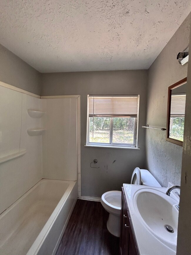 7618 S Hall St, Houston, TX 77028 - photo 5