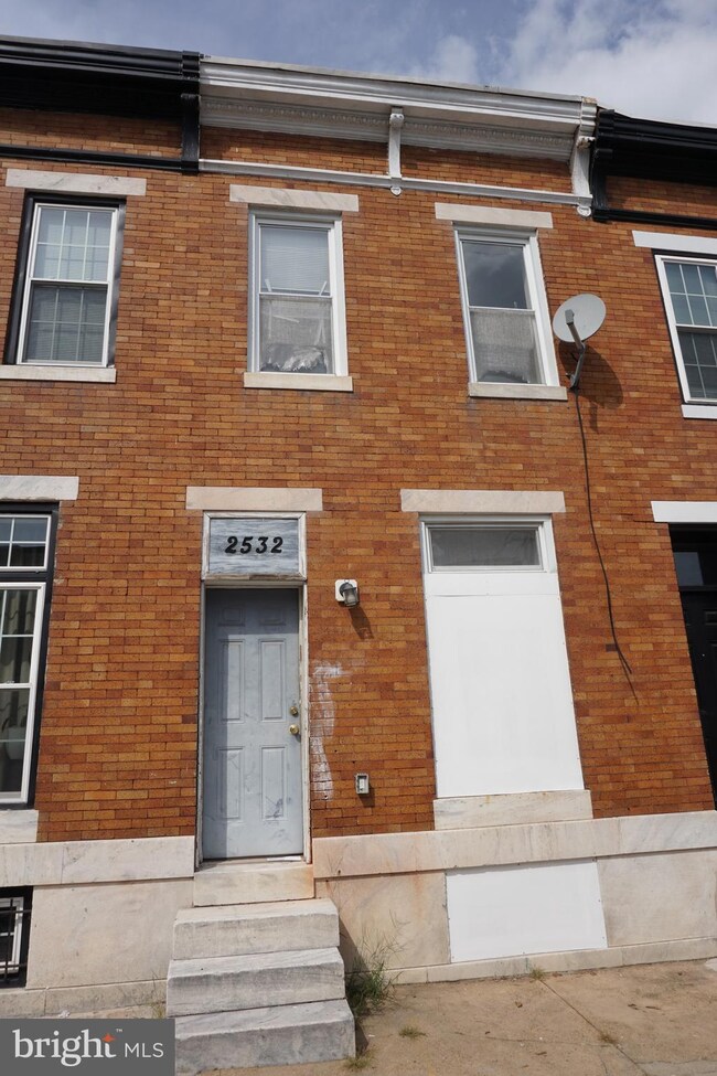 2532 E Eager St, Baltimore, MD 21205 - photo 2