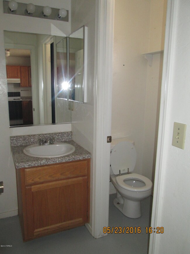 439 E 1st St unit Rear, Tucson, AZ 85705 - photo 4
