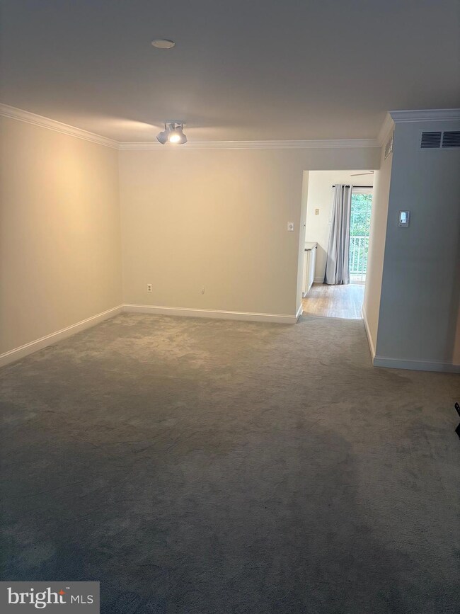 113 Blackfriars Cir unit 80, Doylestown, PA 18901 - photo 5