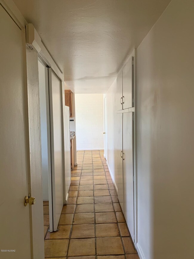 hall2