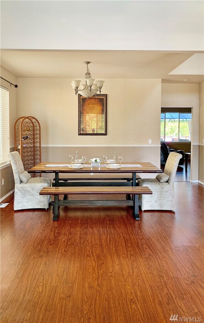 211 Phoenix Ave SW, Orting, WA 98360 - photo 3