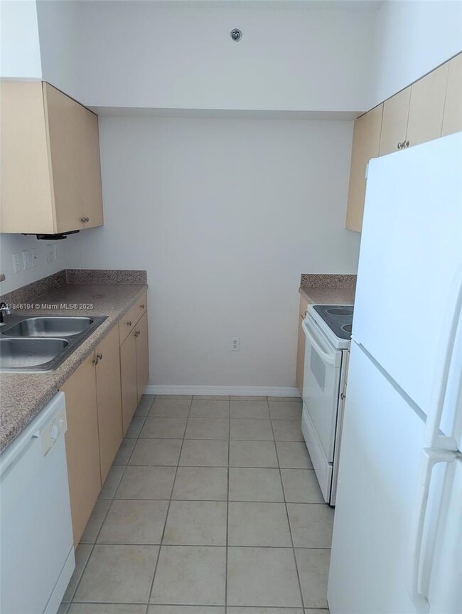 Montecito Palm Beach unit 1003, West Palm Beach, FL 33401 - photo 4