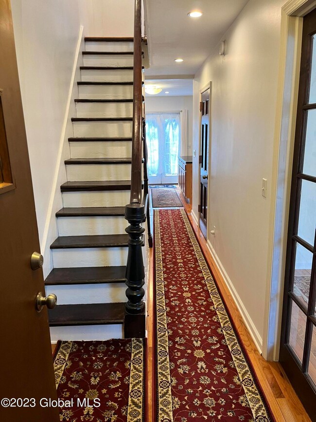 76 Spring St, Albany, NY 12210 - photo 7