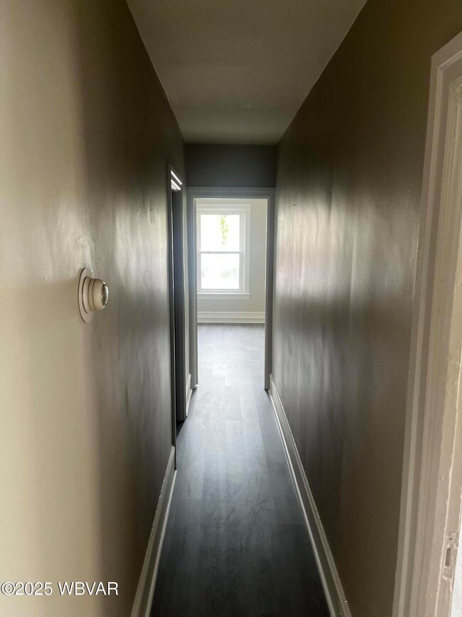 2421 W 4th St unit 2ND. FL., Williamsport, PA 17701 - photo 5