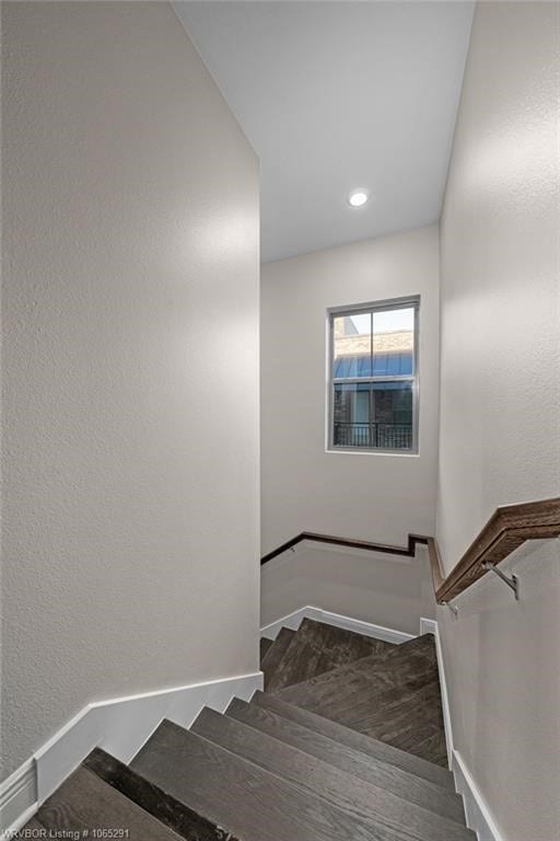 9203 R A Young Jr Dr, Barling, AR 72923 - photo 4