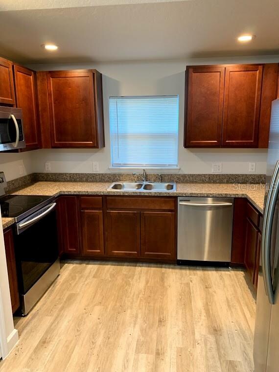 Spacious Kitchen with lots of Cabinets!