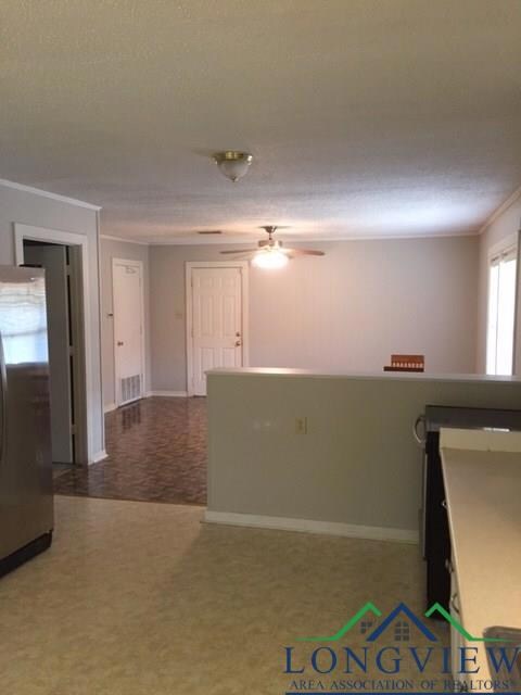 801 Camp St, Kilgore, TX 75662 - photo 7