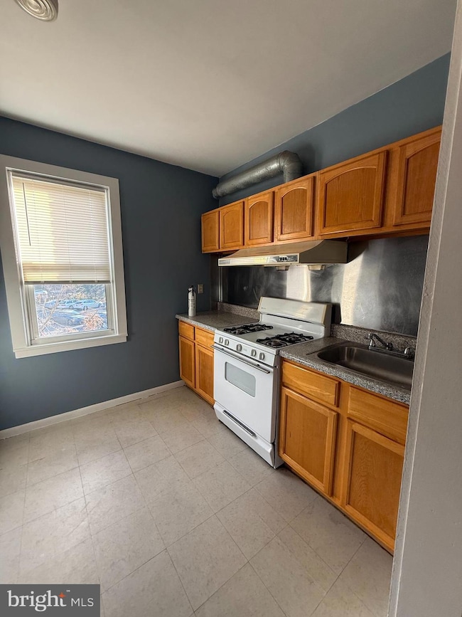 4710 Baltimore Ave unit 2, Philadelphia, PA 19143 - photo 4