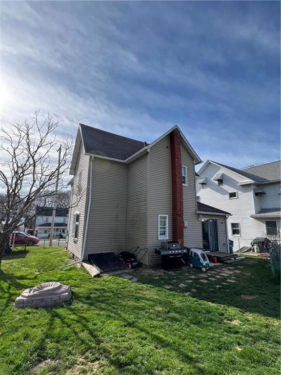 33 E Main St, Pen Argyl, PA 18072 - photo 2