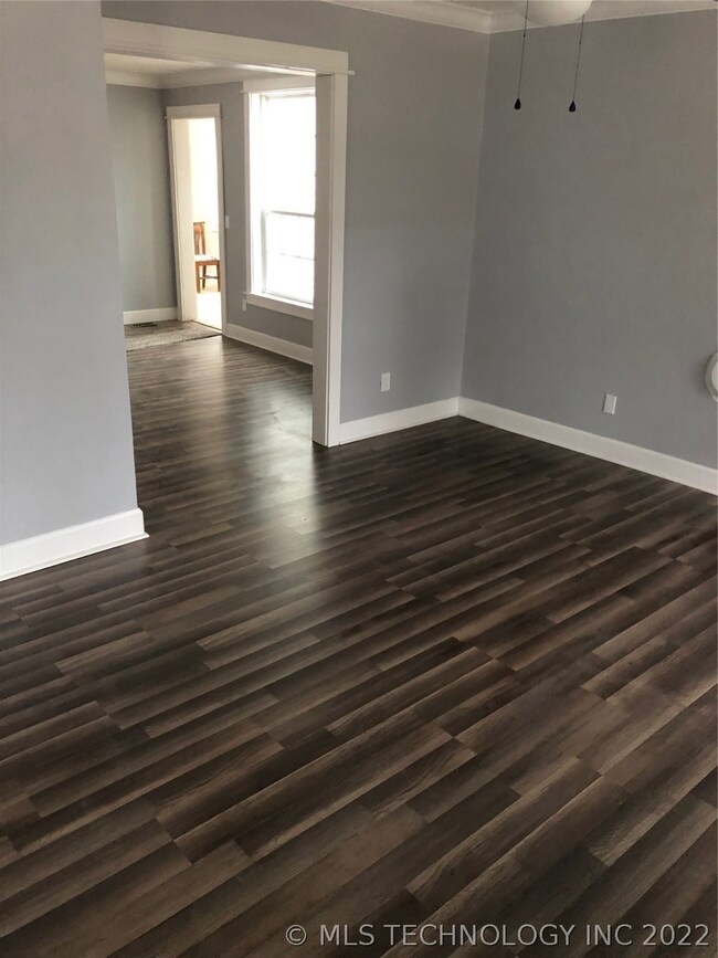 203 W Mckinley Ave, Sapulpa, OK 74066 - photo 3