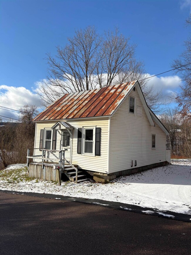 253 King St, Northfield, VT 05663 - photo 5