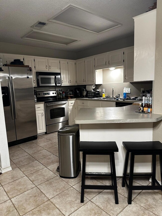 107 Thomas St, Joshua, TX 76058 - photo 4