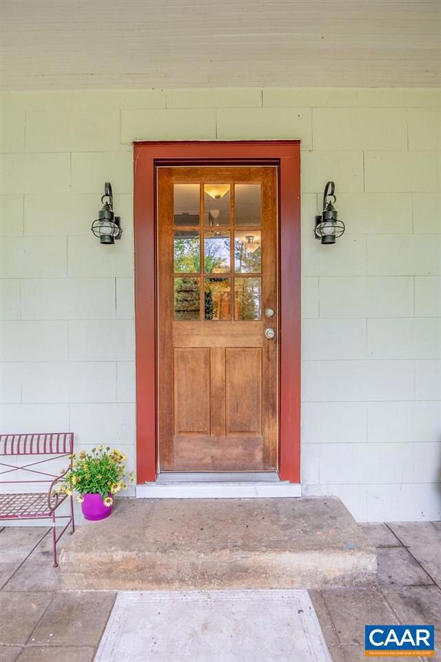 259 Chapman Rd, Stanardsville, VA 22973 - photo 4