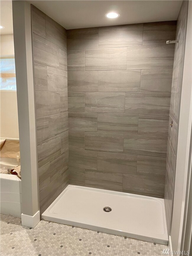 123 117th Place SE unit A, Everett, WA 98208 - photo 4