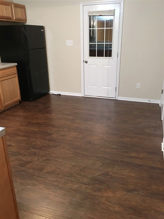 301 Doris Place Dr, Jacksonville, NC 28540 - photo 3