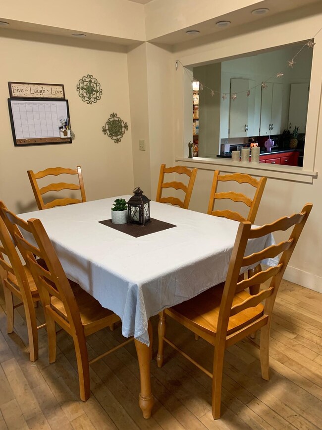 122 Middle St, Lancaster, NH 03584 - photo 5