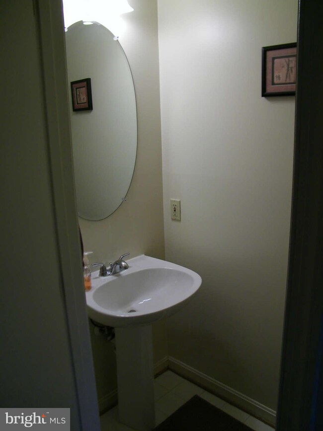 5348 Chase Lions Way, Columbia, MD 21044 - photo 5