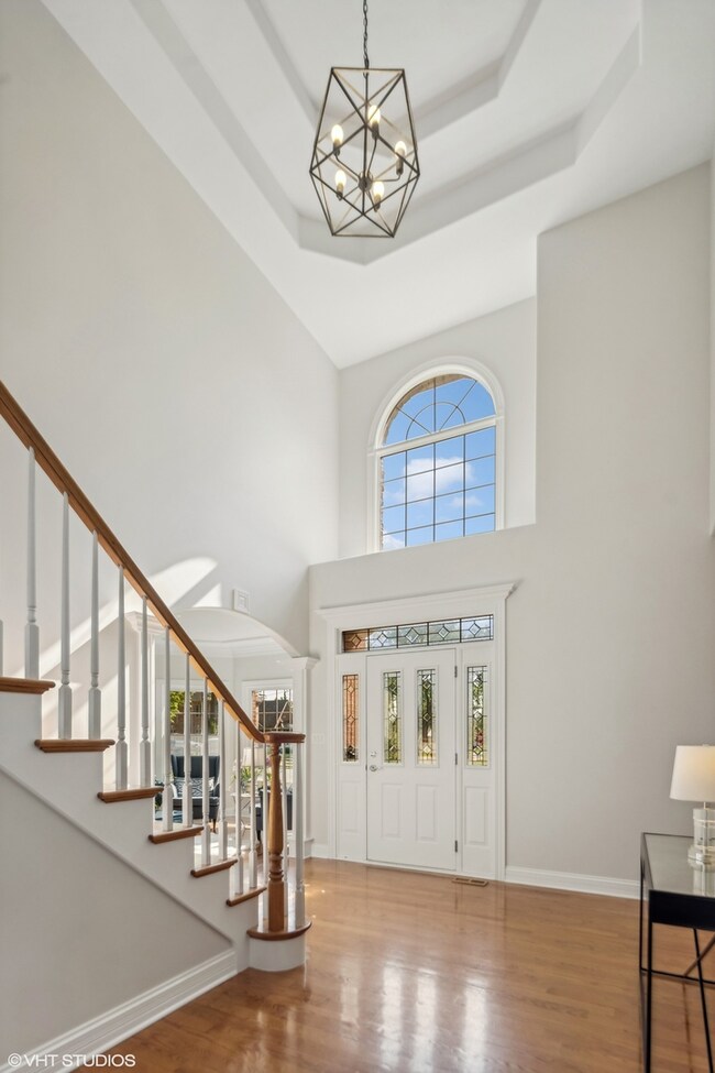 396 W Fremont Ave, Elmhurst, IL 60126 - photo 3