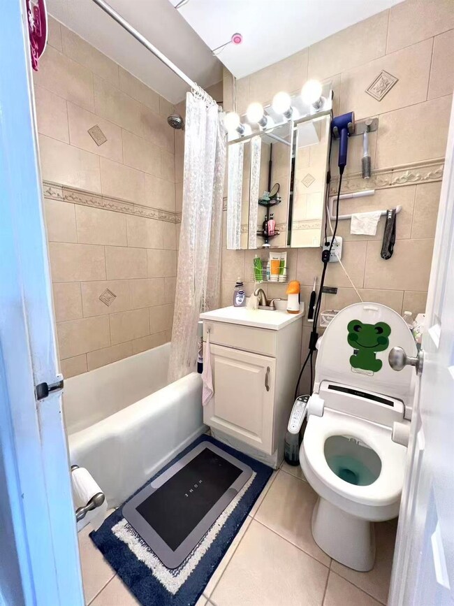 Walden Terrace unit 14R, Rego Park, NY 11374 - photo 6