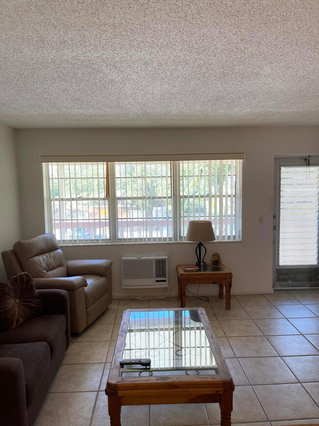 304 Camden M unit 304, West Palm Beach, FL 33417 - photo 7