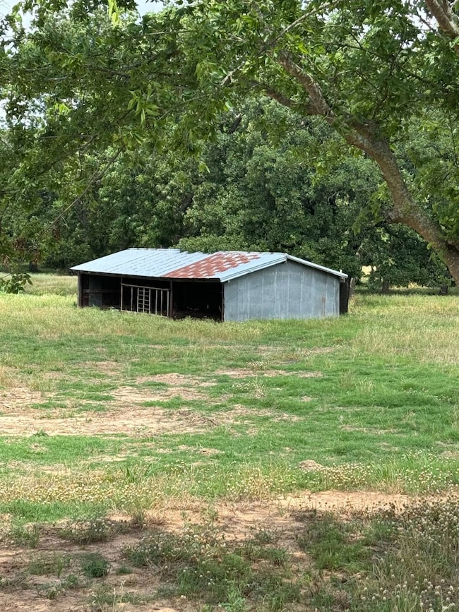21000 Indian Meridian Rd, Pauls Valley, OK 73075 - photo 2