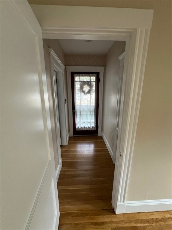 31 Bristol Ave unit 1, Swampscott, MA 01907 - photo 5