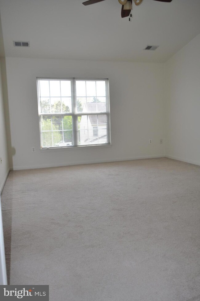 42771 Shaler St, Chantilly, VA 20152 - photo 7