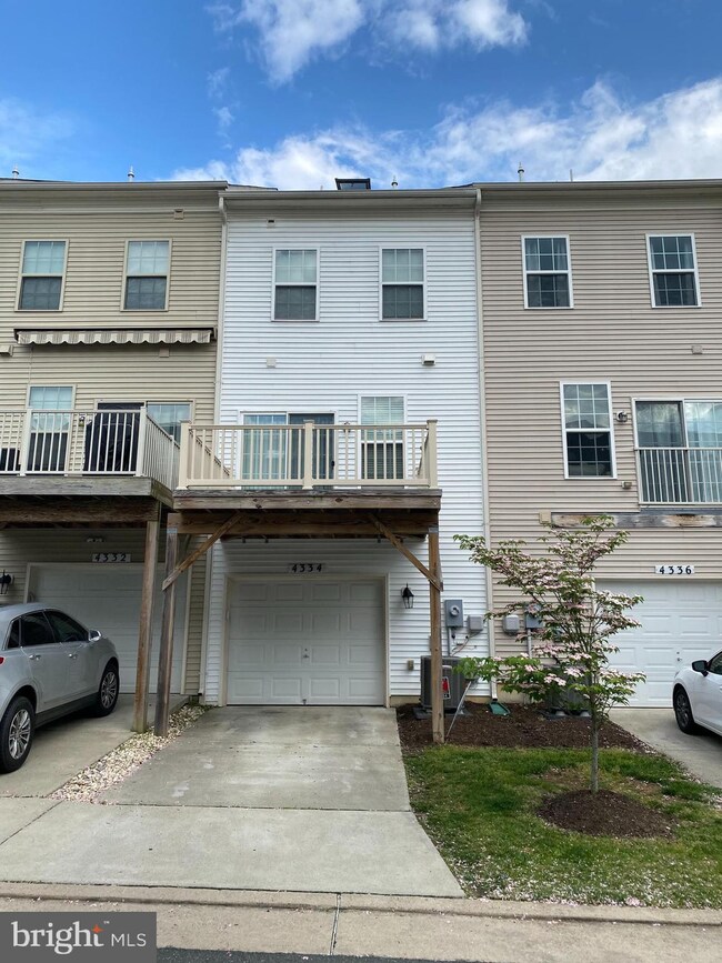 4334 Potomac Highlands Cir, Triangle, VA 22172 - photo 2