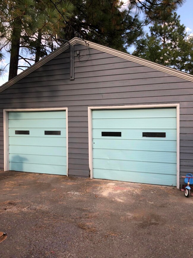Double detached garage