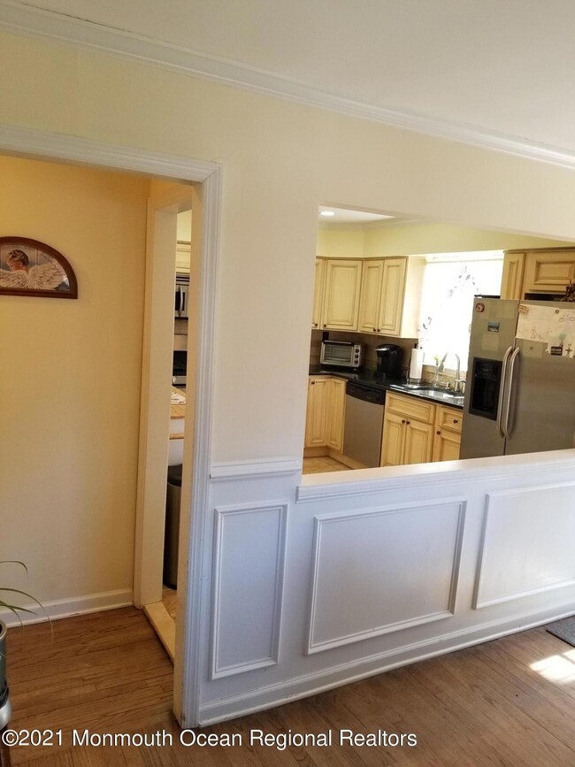 128 Greenwood Rd, Morganville, NJ 07751 - photo 6