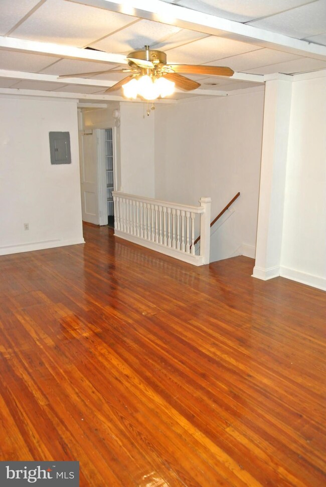 2604 N Calvert St unit 3RD FLOOR, Baltimore, MD 21218 - photo 4