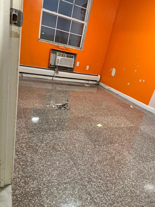 35-27 109th St, Flushing, NY 11368 - photo 6